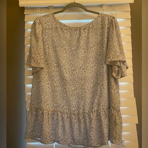 Black and white size XL blouse